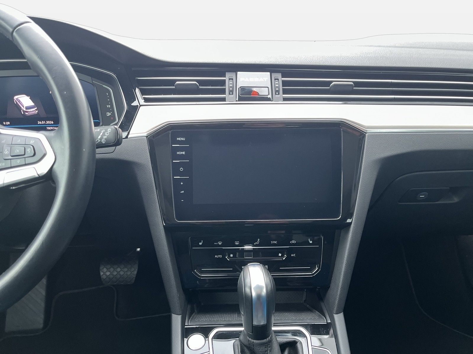 Volkswagen Passat Variant 2.0 TDI Elegance 4M NP: 73.874