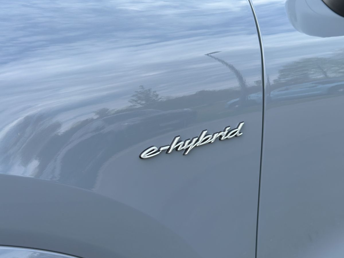 Porsche Cayenne E-Hybrid Coupe | Sportabgas | el. AHK |