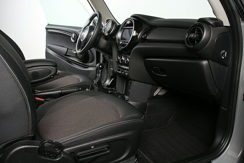 MINI Cooper 3-Türer Pepper - Samsaru's Car Outlet