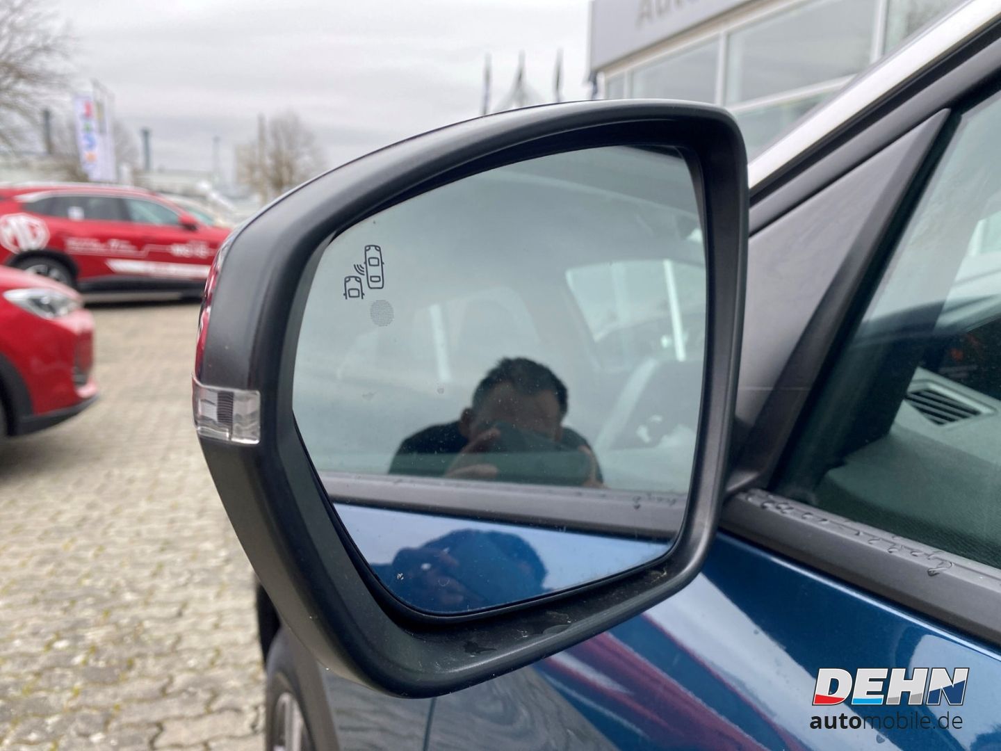 Peugeot 3008 Hybrid 225 PHEV Allure Navi SHZ Kamera PDC