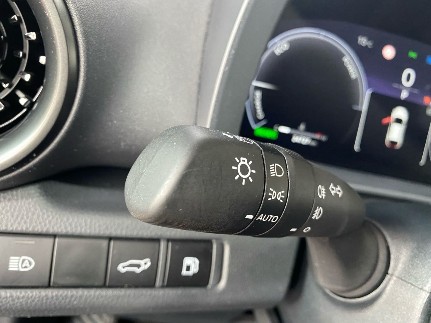 Toyota C-HR 1.8 Hybrid Team D *LED*ACC*CAM*el Heck*SHZ*