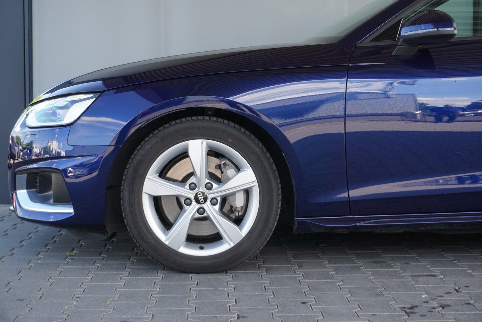 Audi A4 Avant 45 TFSI quattro advanced - Samsaru's Car Outlet