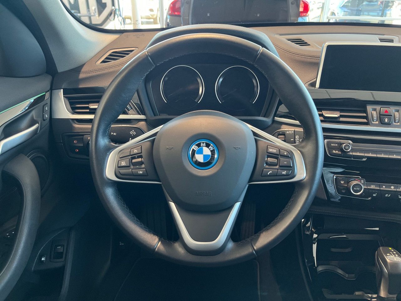 BMW X1 xDrive25e RFK - Samsaru's Car Outlet