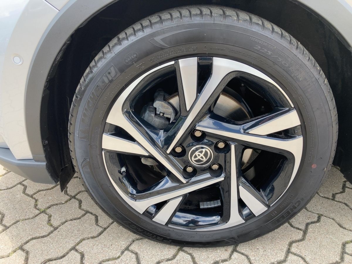 Toyota C-HR 2.0 Hybrid Team Deutschland*8-fach*KAMERA*S