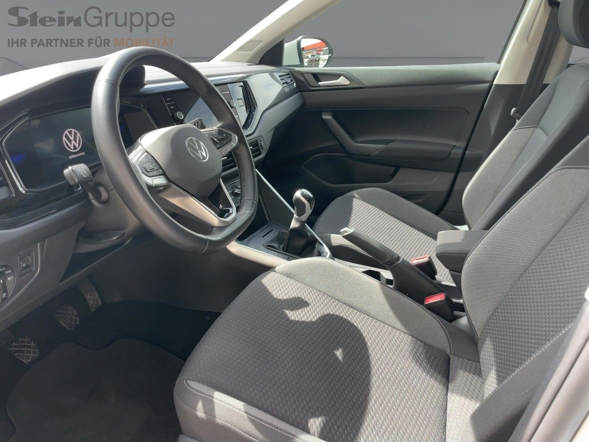 Volkswagen Taigo 1.0 TSI Life Black - Samsaru's Car Outlet