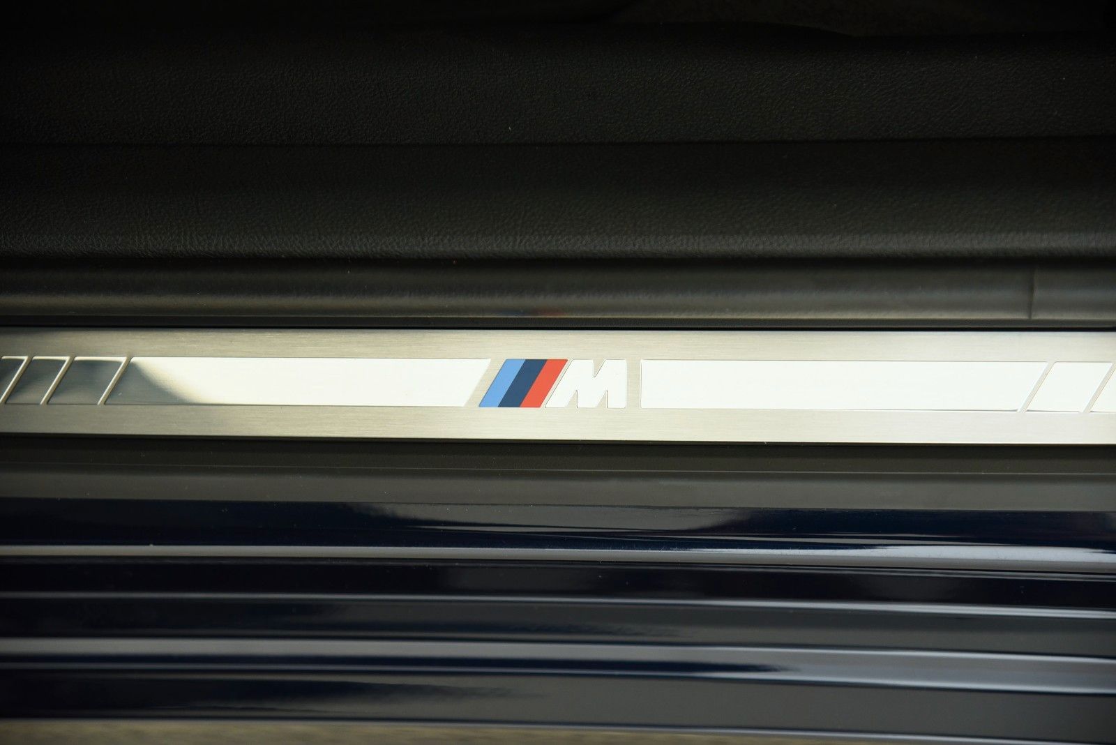 BMW 320d Touring xDrive M Sport - Samsaru's Car Outlet