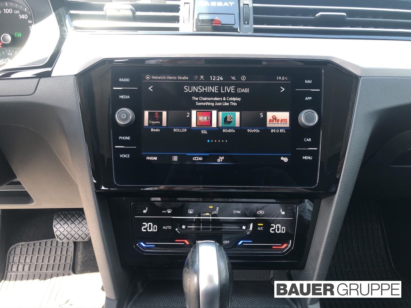 Volkswagen Passat Variant 2.0 TDI - Samsaru's Car Outlet