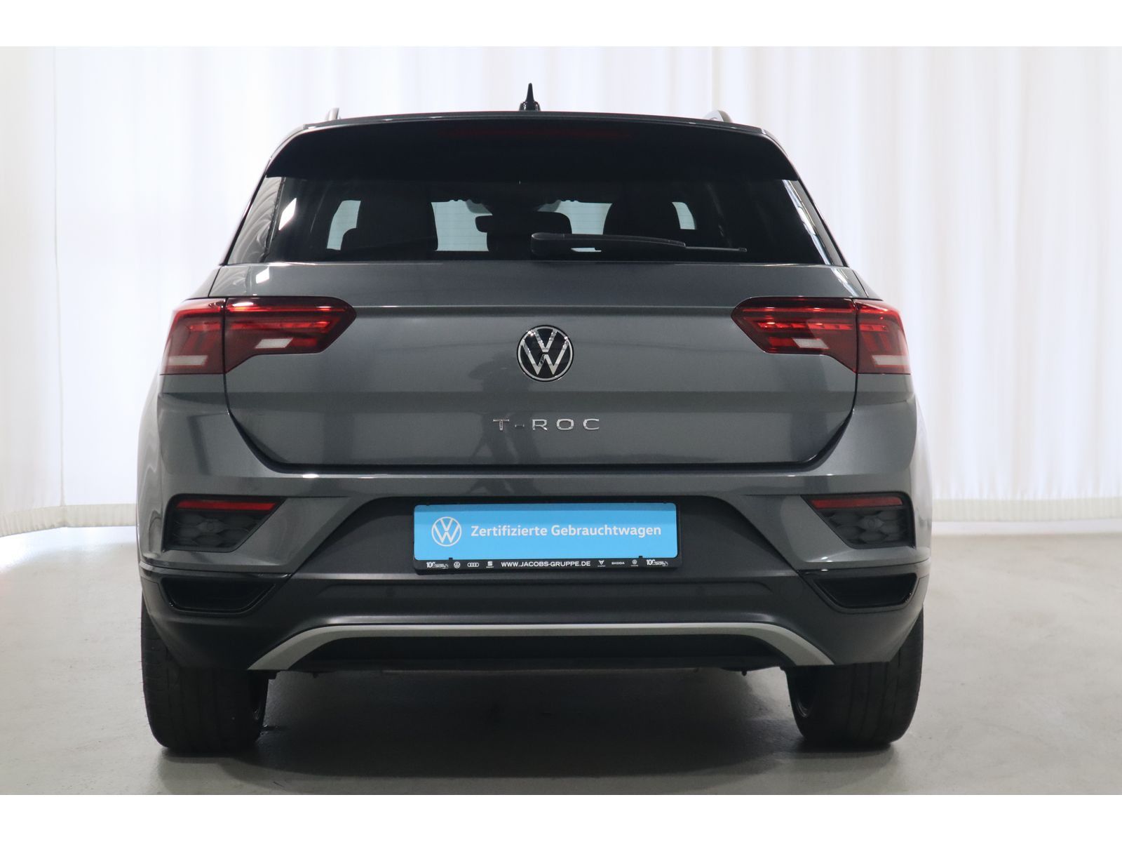 Volkswagen T-Roc 1.5 TSI DSG Black S - Samsaru's Car Outlet