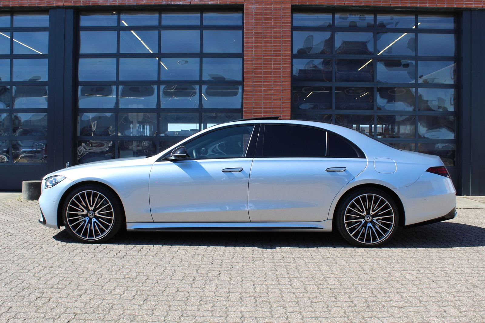 Mercedes-Benz S 580 S e Lang AMG Line - Samsaru's Car Outlet