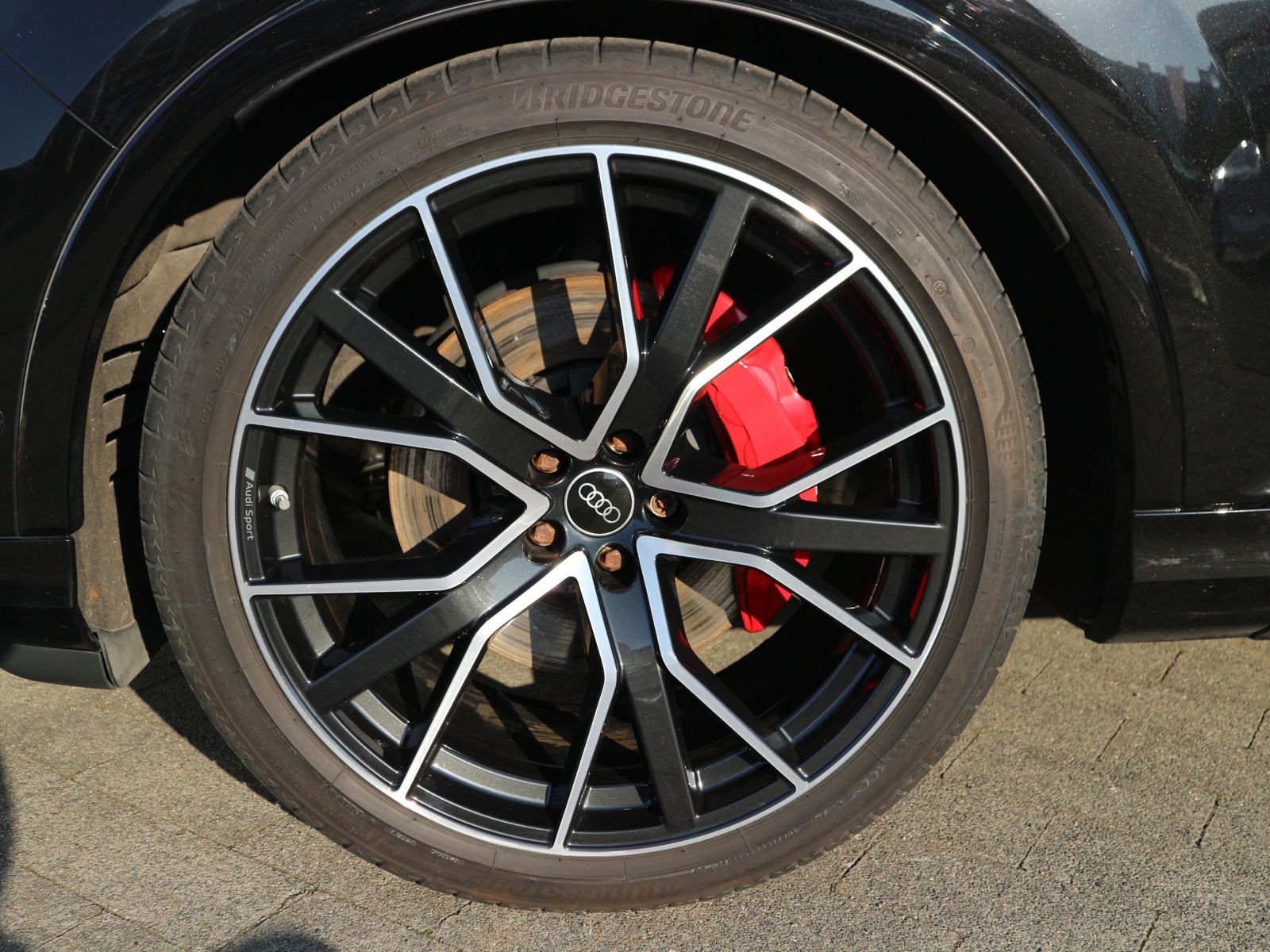 Audi Q7 S line 55 TFSI quattro 7-SITZER*AHK*PANO*STHZ