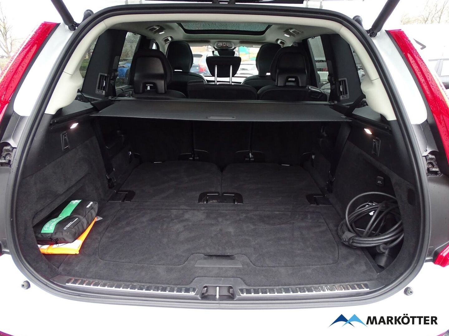 Volvo XC90 Plus Dark Recharge Plug-In Hybrid AWD 7-Sit