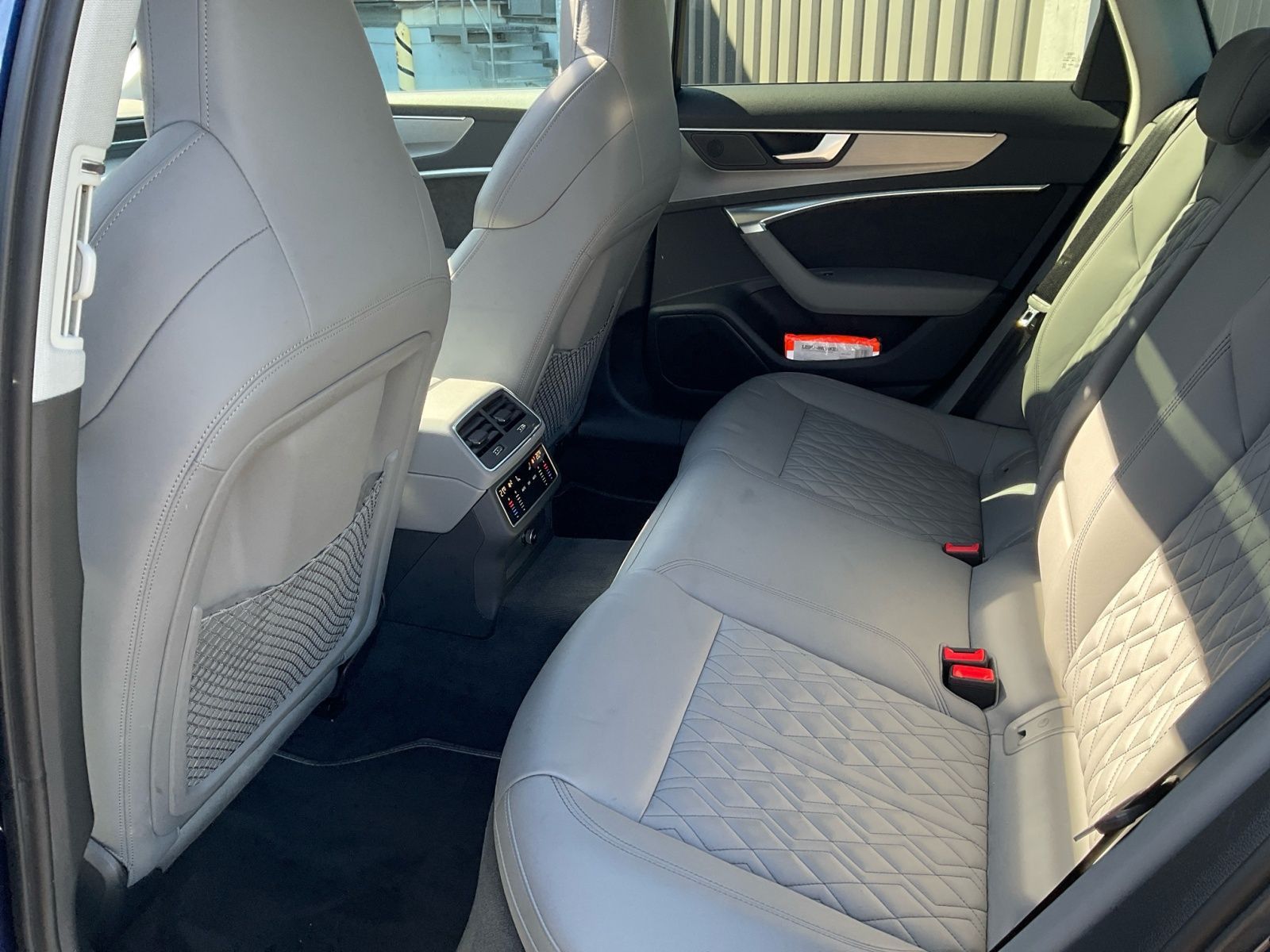 Audi A6 Limousine 55 TFSI e S line quattro - Samsaru's Car Outlet