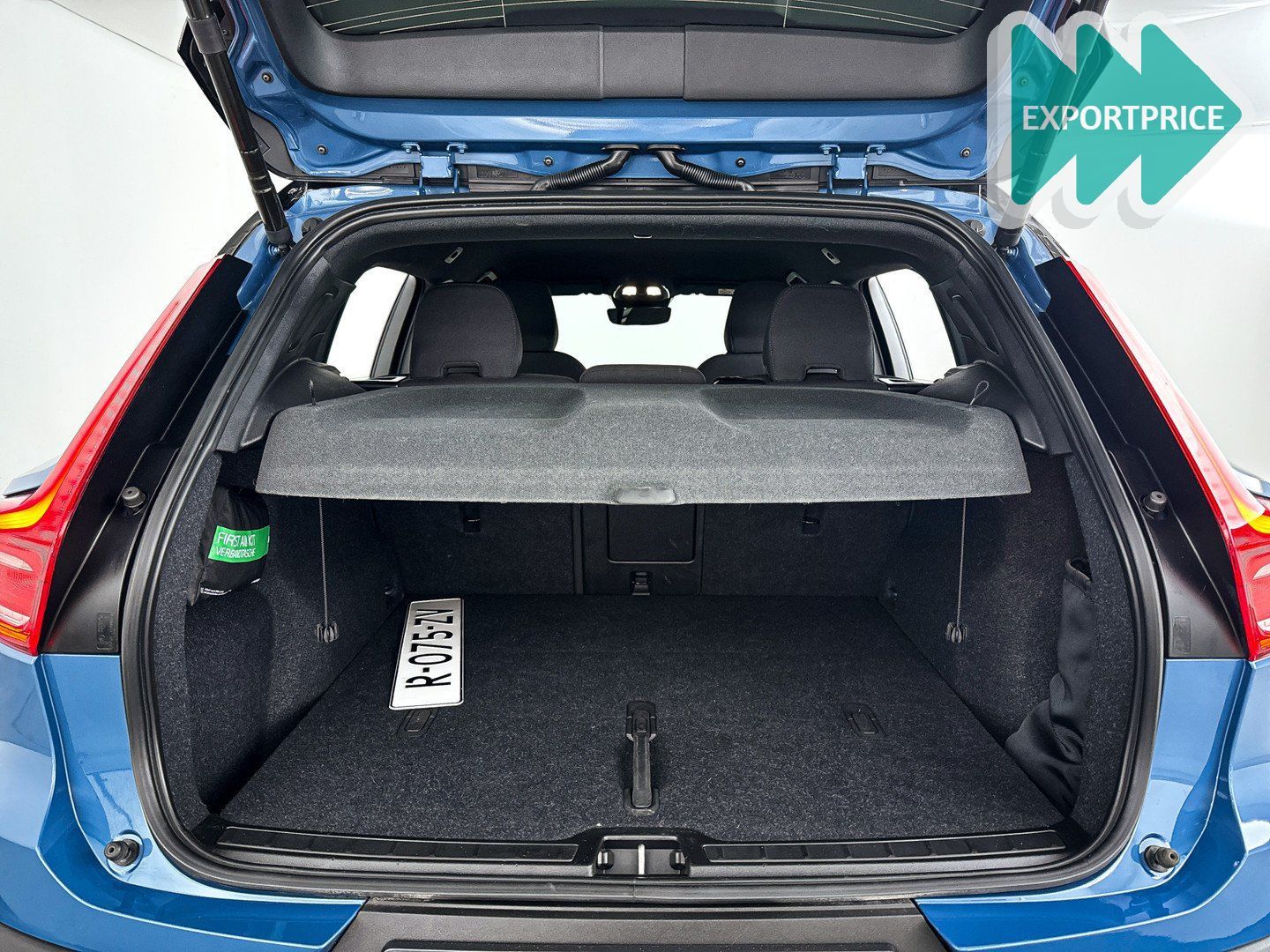 Volvo XC40 Recharge Plus 70 kWh | Stoel- en stuurverwa