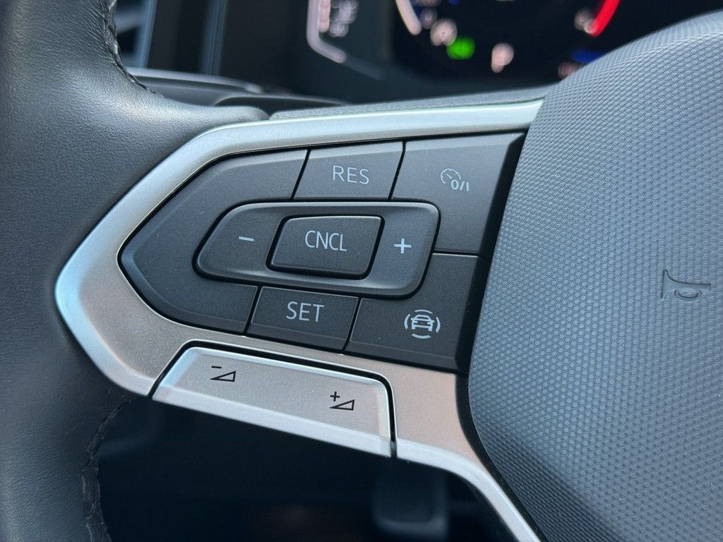 Volkswagen Taigo 1.0 TSI Life - Samsaru's Car Outlet