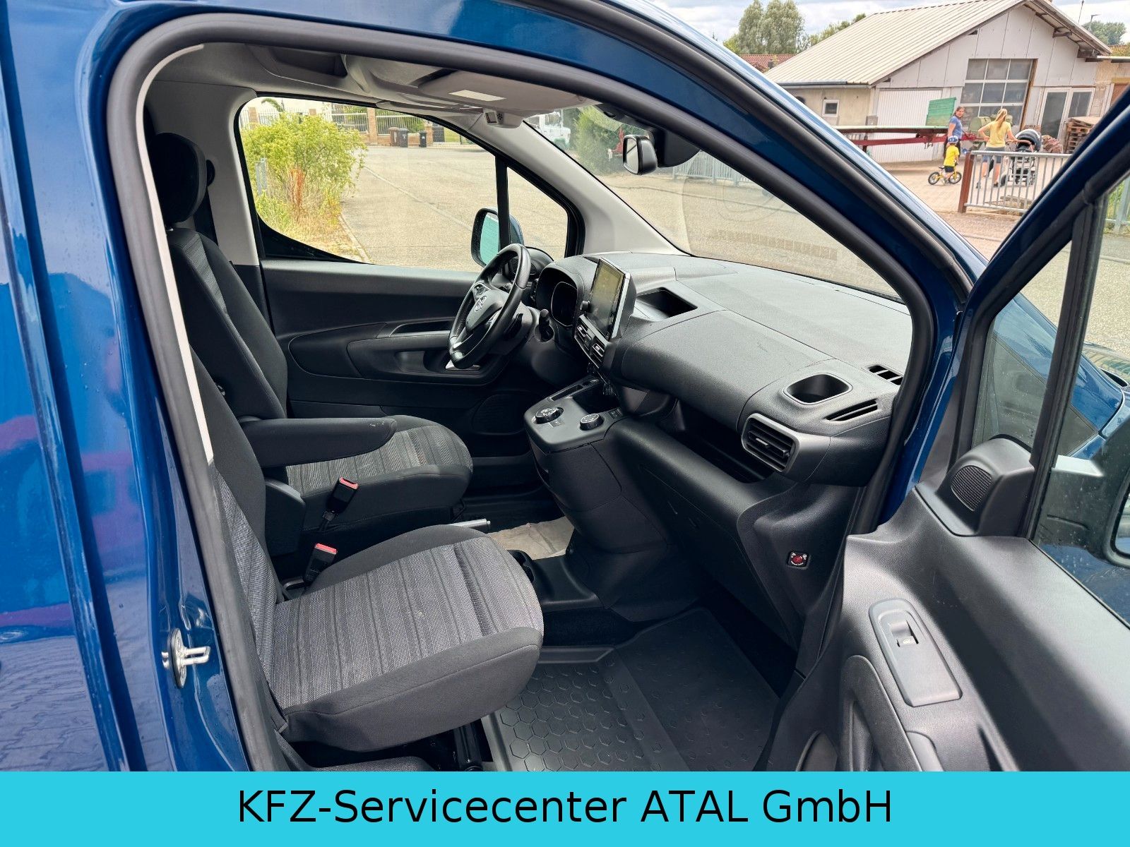 Opel Combo Life Elegance - Samsaru's Car Outlet