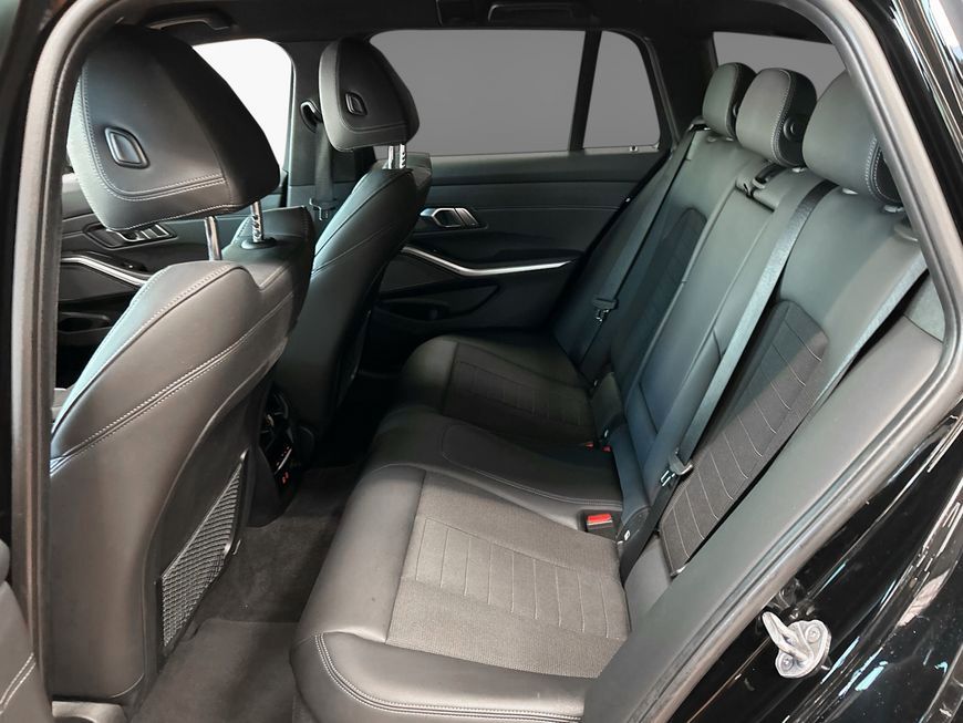 BMW 330i Touring xDrive Sport Line - Samsaru's Car Outlet