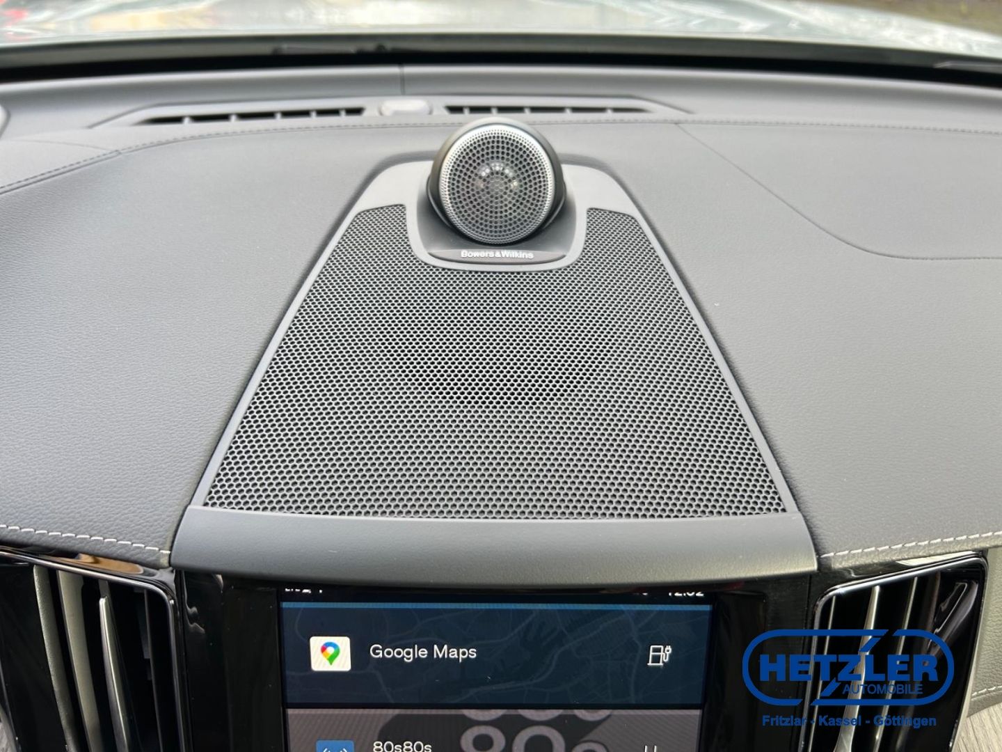 Volvo XC60 Ultra Dark Recharge Plug-In Hybrid AWD T8 T