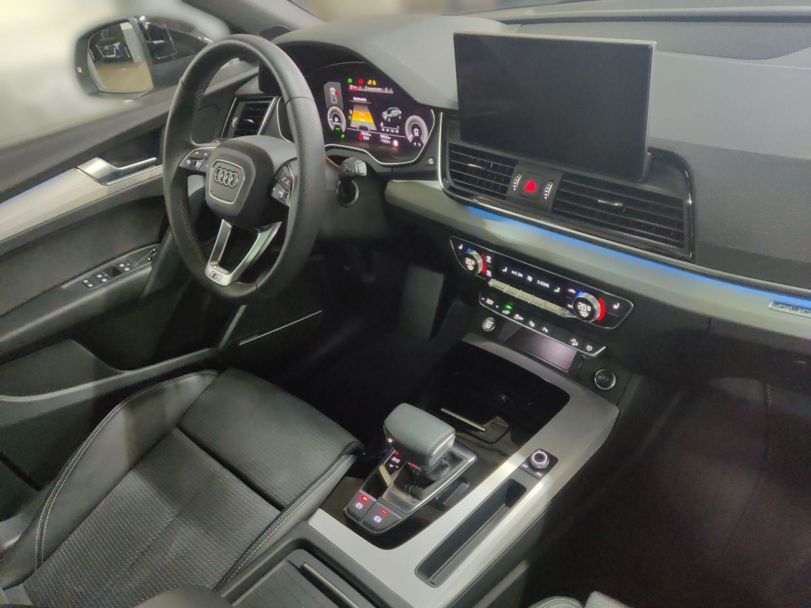Audi Q5 Sportback s-line 55 TFSe quattro - Samsaru's Car Outlet