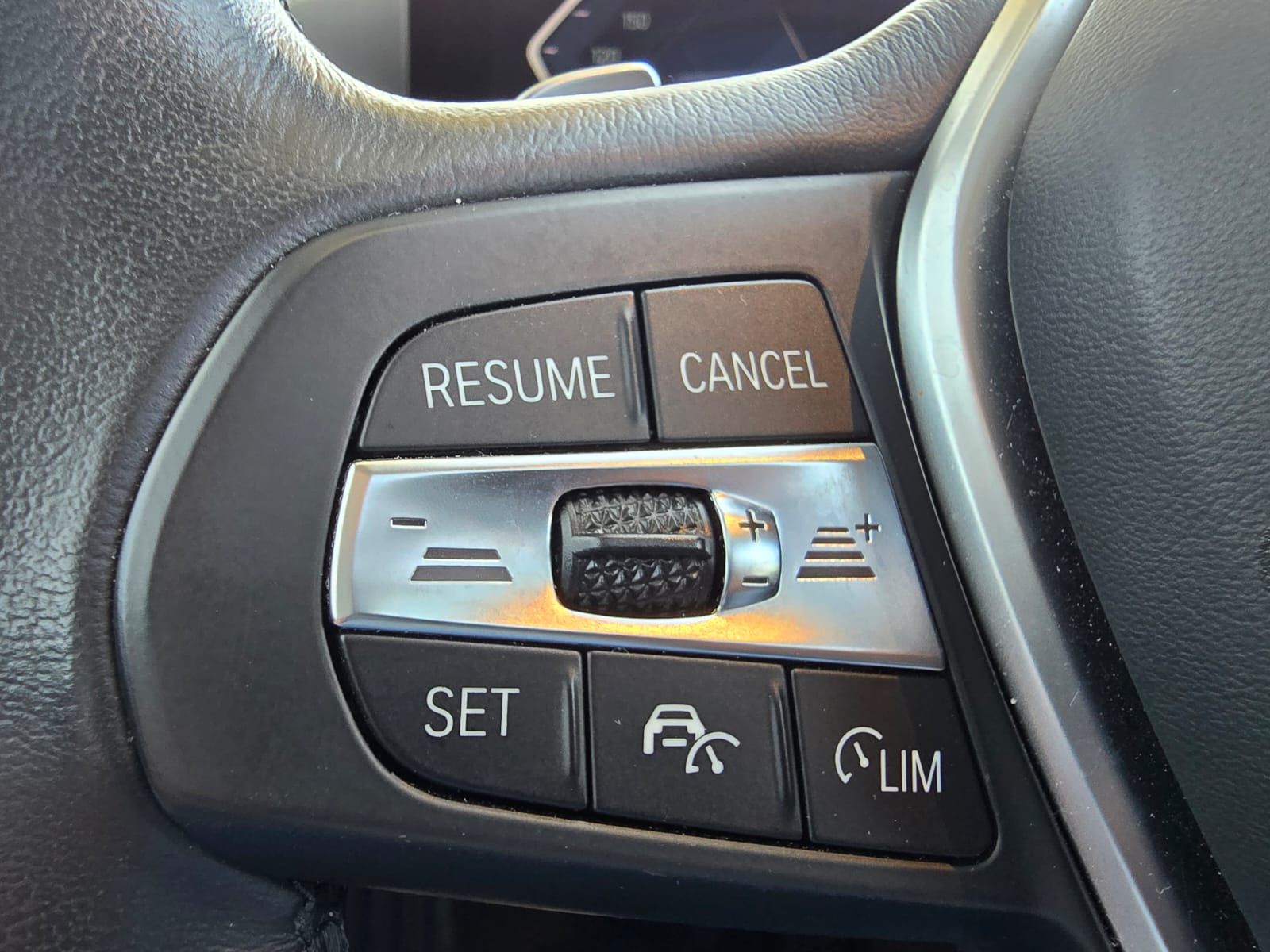 BMW 320d xDrive - Samsaru's Car Outlet