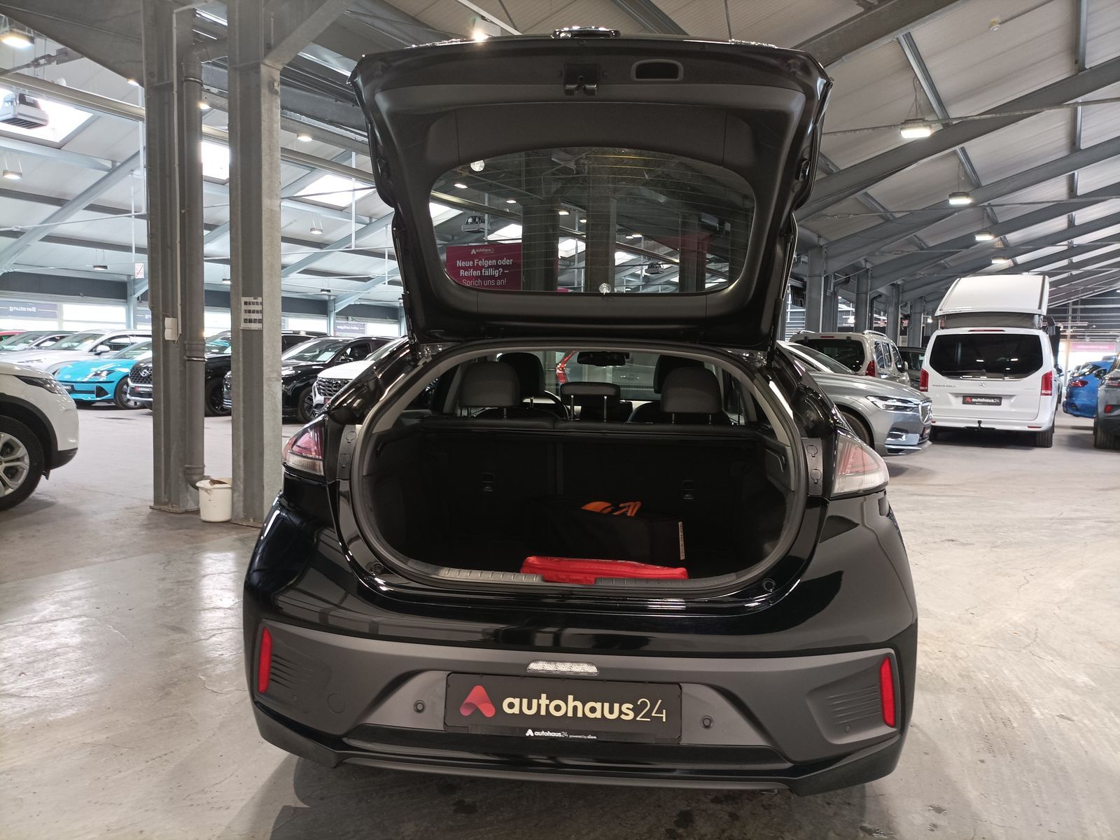 Hyundai IONIQ 1.6 GDI Prime-Paket - Samsaru's Car Outlet