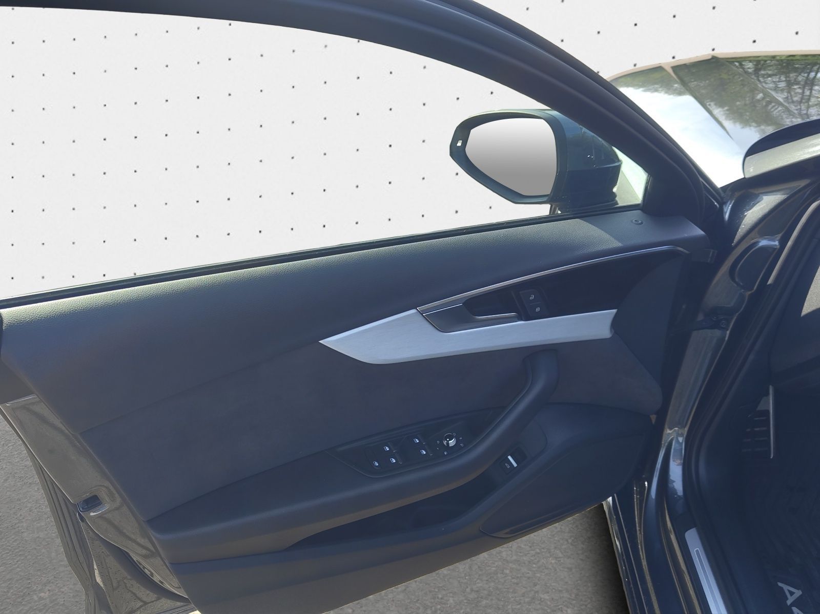 Audi A4 Avant 40 TDI S line - Samsaru's Car Outlet