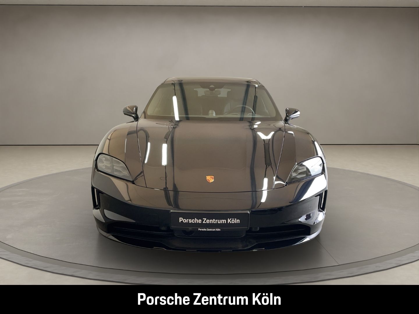 Porsche Taycan 4 Cross Turismo InnoDrive Surround-View