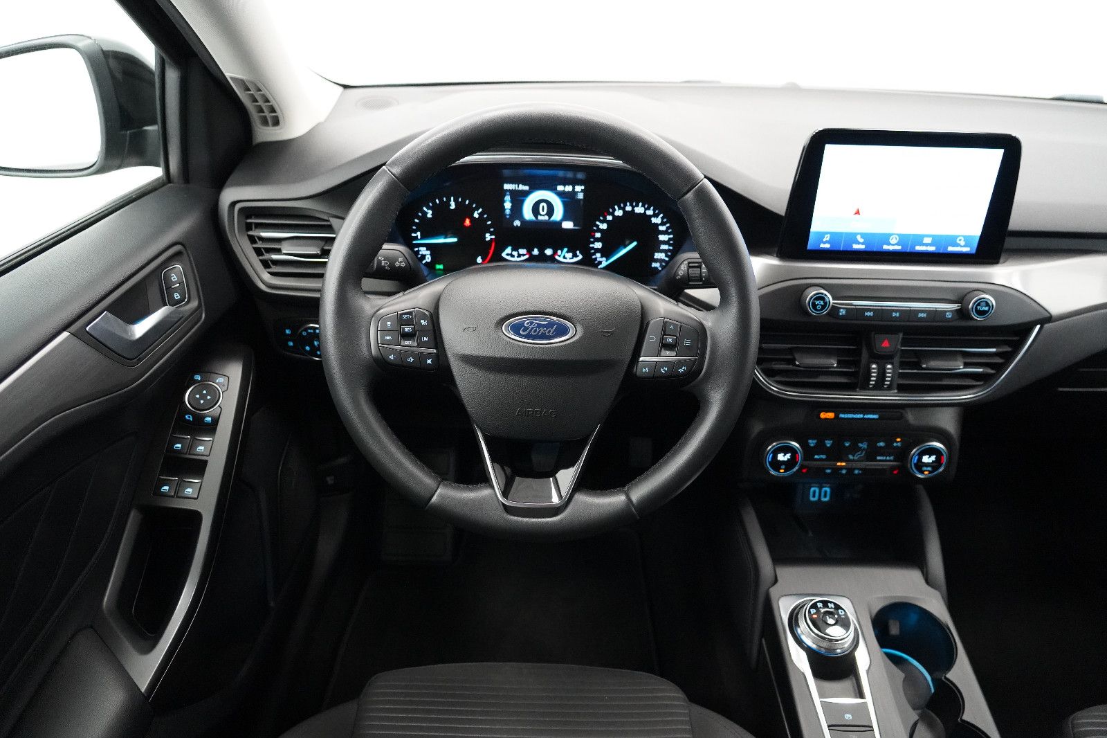 Ford Focus Turnier 1.5 Titanium - Samsaru's Car Outlet