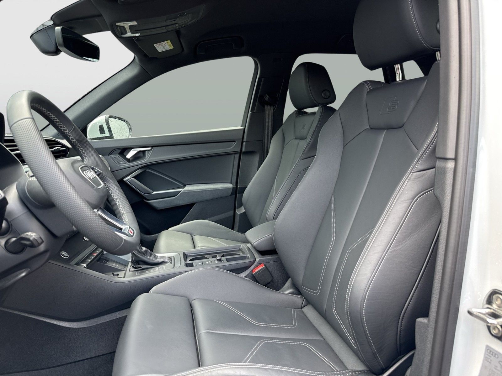 Audi Q3 40 quattro S LINE STANDHZ. AHK 360°CAM LM20