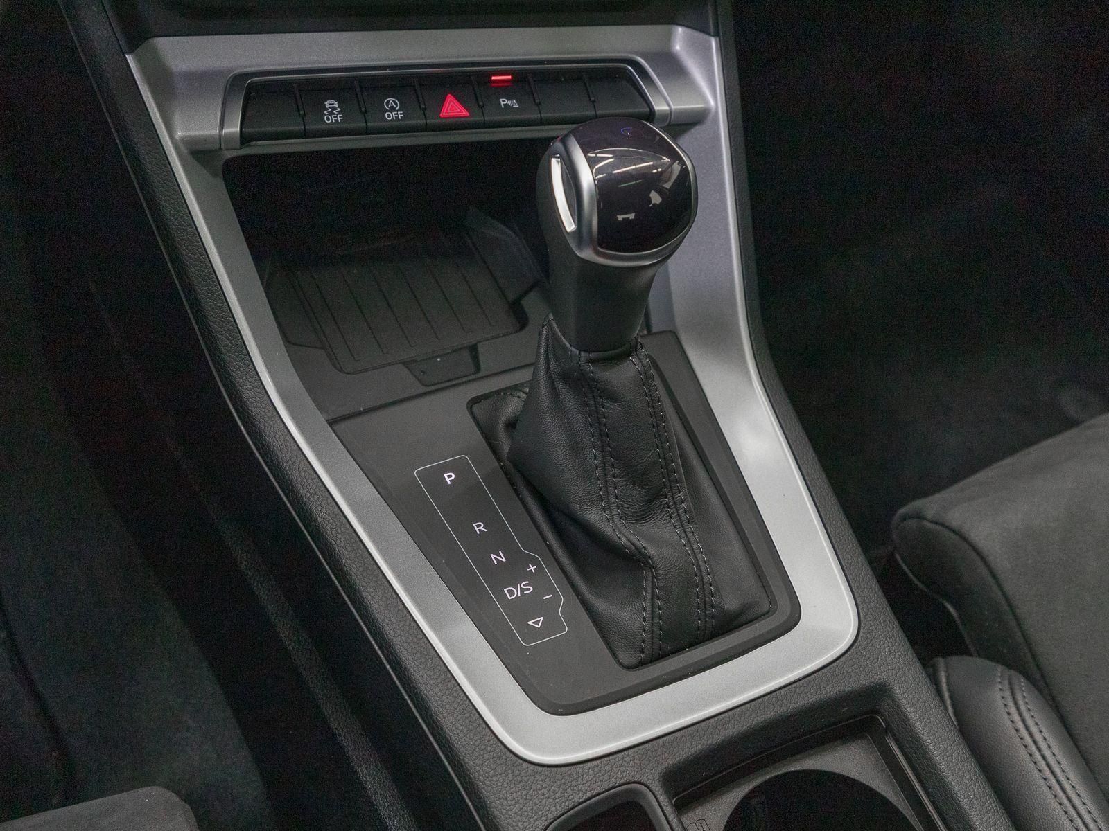 Audi Q3 40 TFSI Q S LINE - Samsaru's Car Outlet