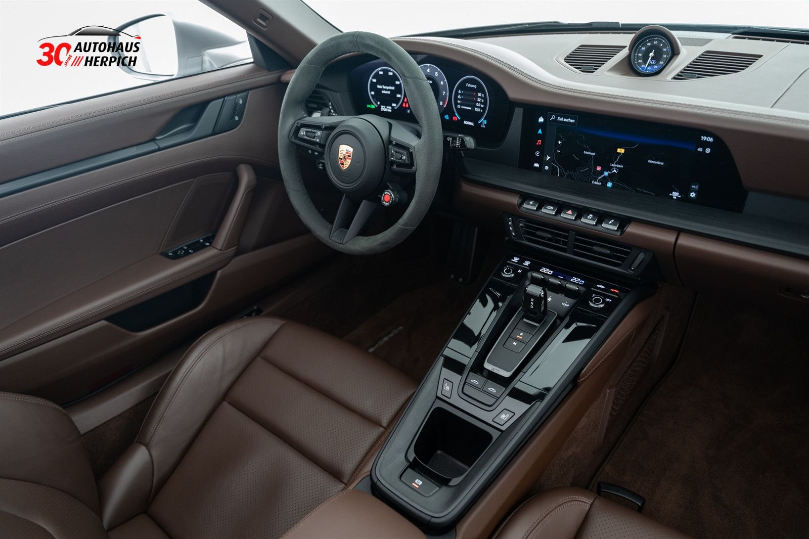 Porsche 992 .2 Targa 4 GTS T-Hybrid Matrix Lift BOSE 360