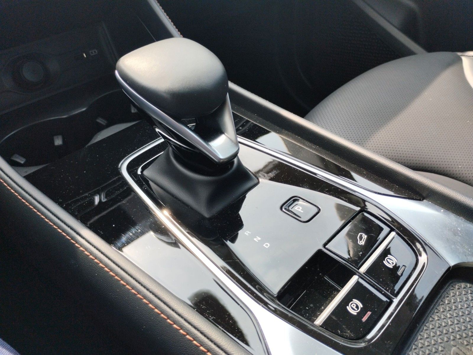 MG HS PHEV Luxury 272 PS - Allwetterreifen