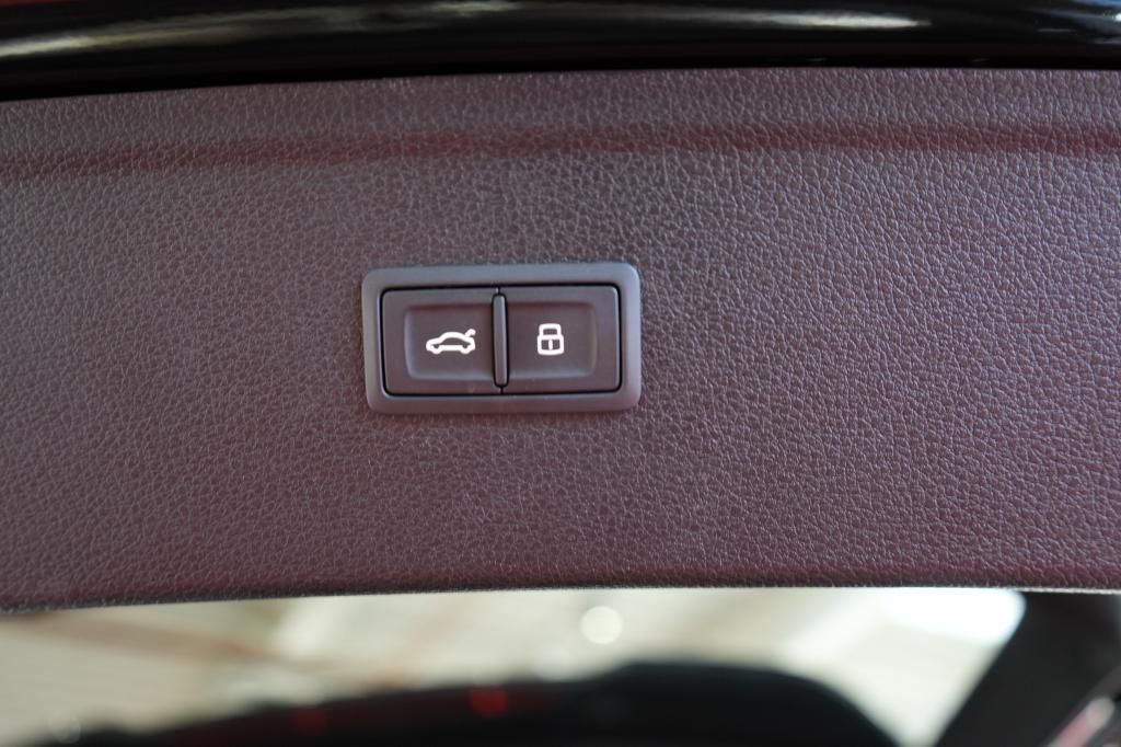 Audi Q5 40 TDI quattro S line - Samsaru's Car Outlet