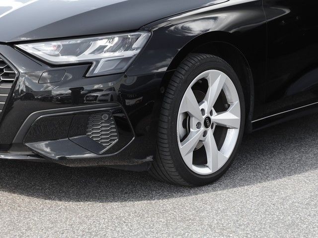 Audi A3 Sportback 35 TDI Advanced LM18 Sports. Navi+