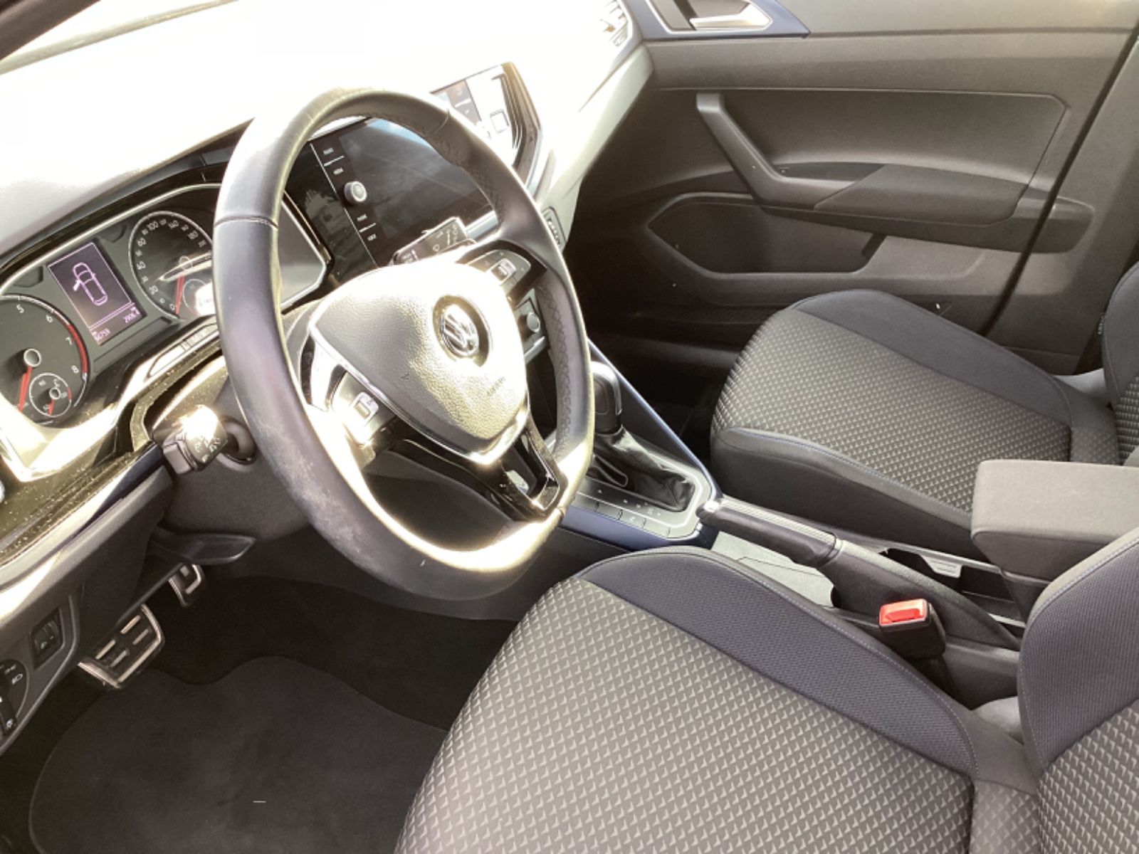 Volkswagen Polo VI United - Samsaru's Car Outlet