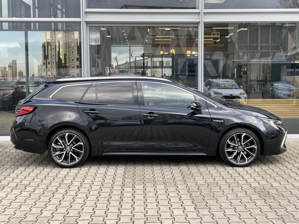Toyota Corolla 2.0 Hybrid Touring Sports Lounge