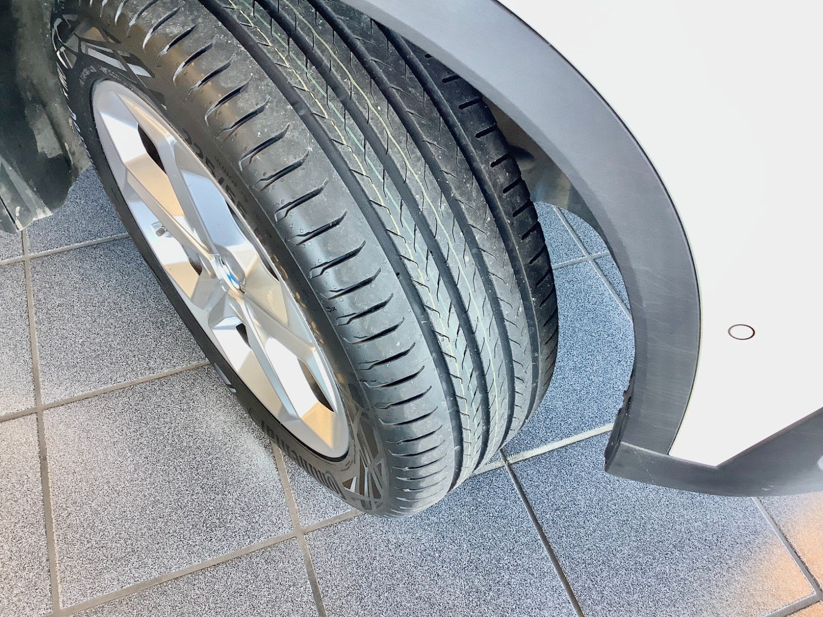 BMW X1 23 i xDrive - Samsaru's Car Outlet