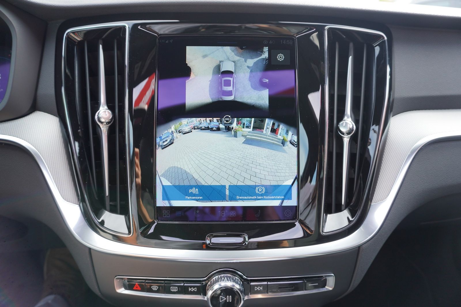 Volvo S60 2.0 M-Hybrid Plus Dark LED Panorama 360° DAB