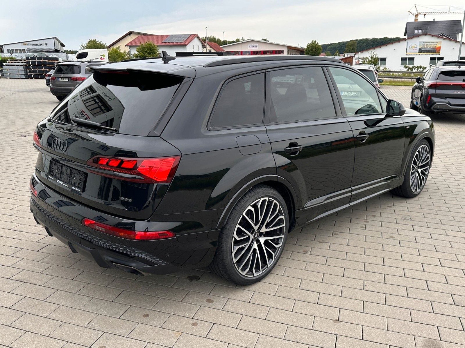 Audi Q7 50 TDI S line +AHK+STANDHEIZUNG+PANO+B&O