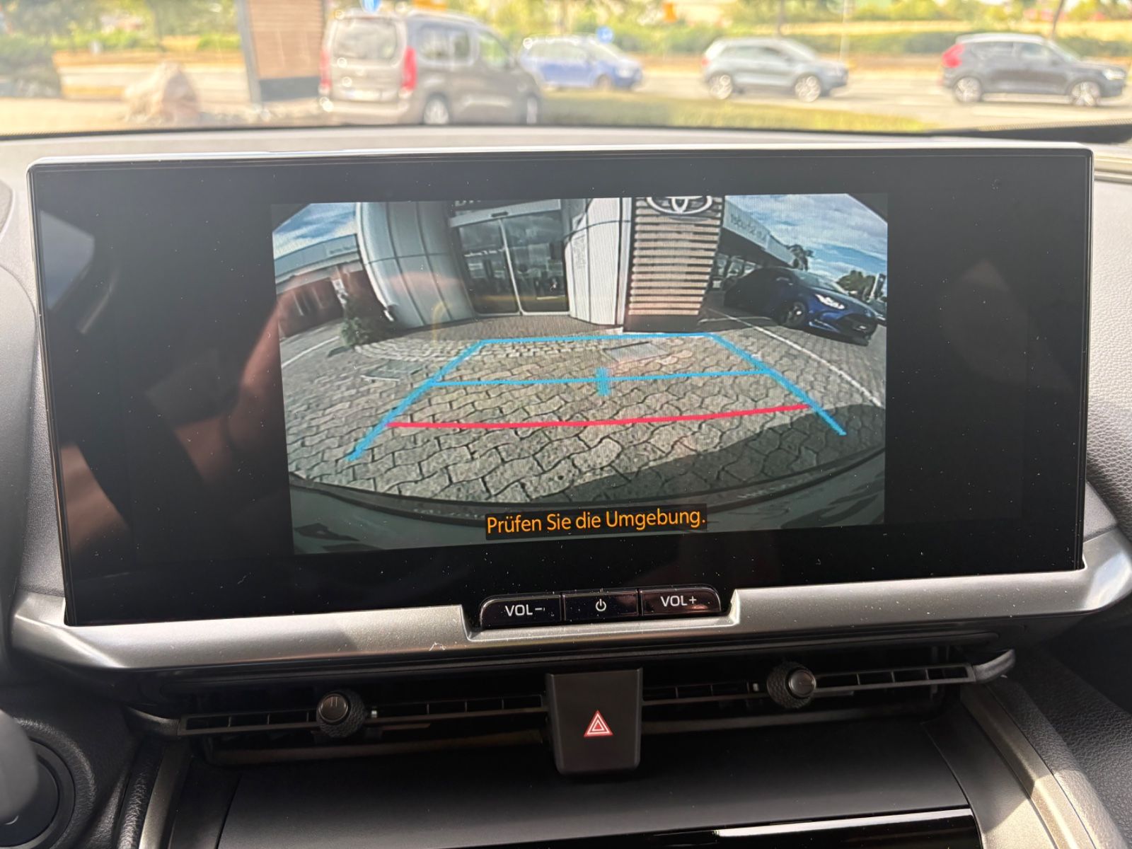 Toyota C-HR Plug-In Team-D **TECHNIKPAKET**