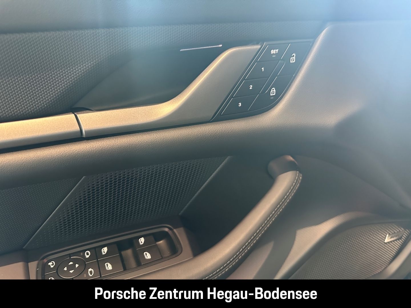 Porsche Taycan 4 Cross Turismo/Sport Chrono Paket/HD-Mat