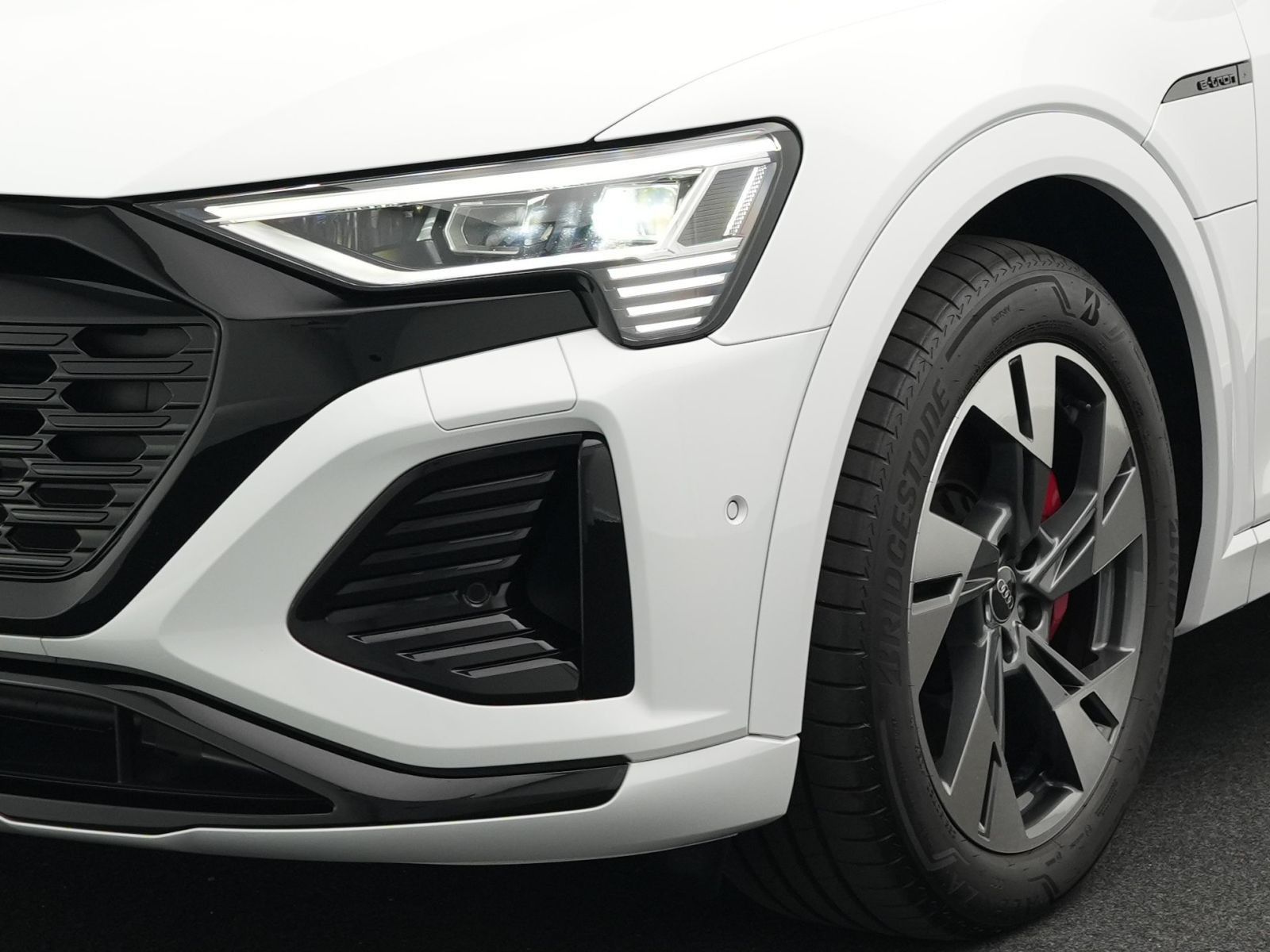 Audi Q8 Sportback e-tron 50 S line quattro