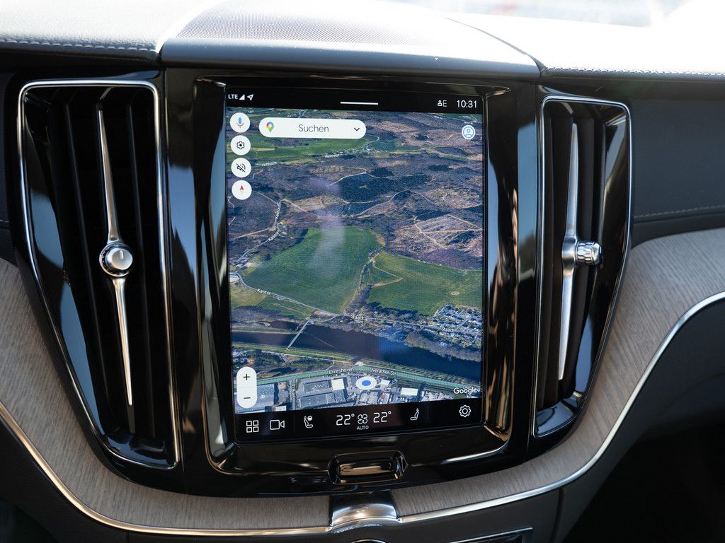 Volvo XC60 B4 Plus Bright AWD SHZ KAMERA NAVI AHK LED