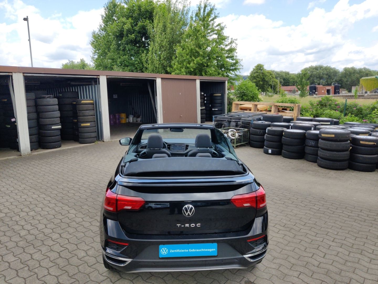 Volkswagen T-Roc Cabriolet 1.0 TSI Style - Samsaru's Car Outlet