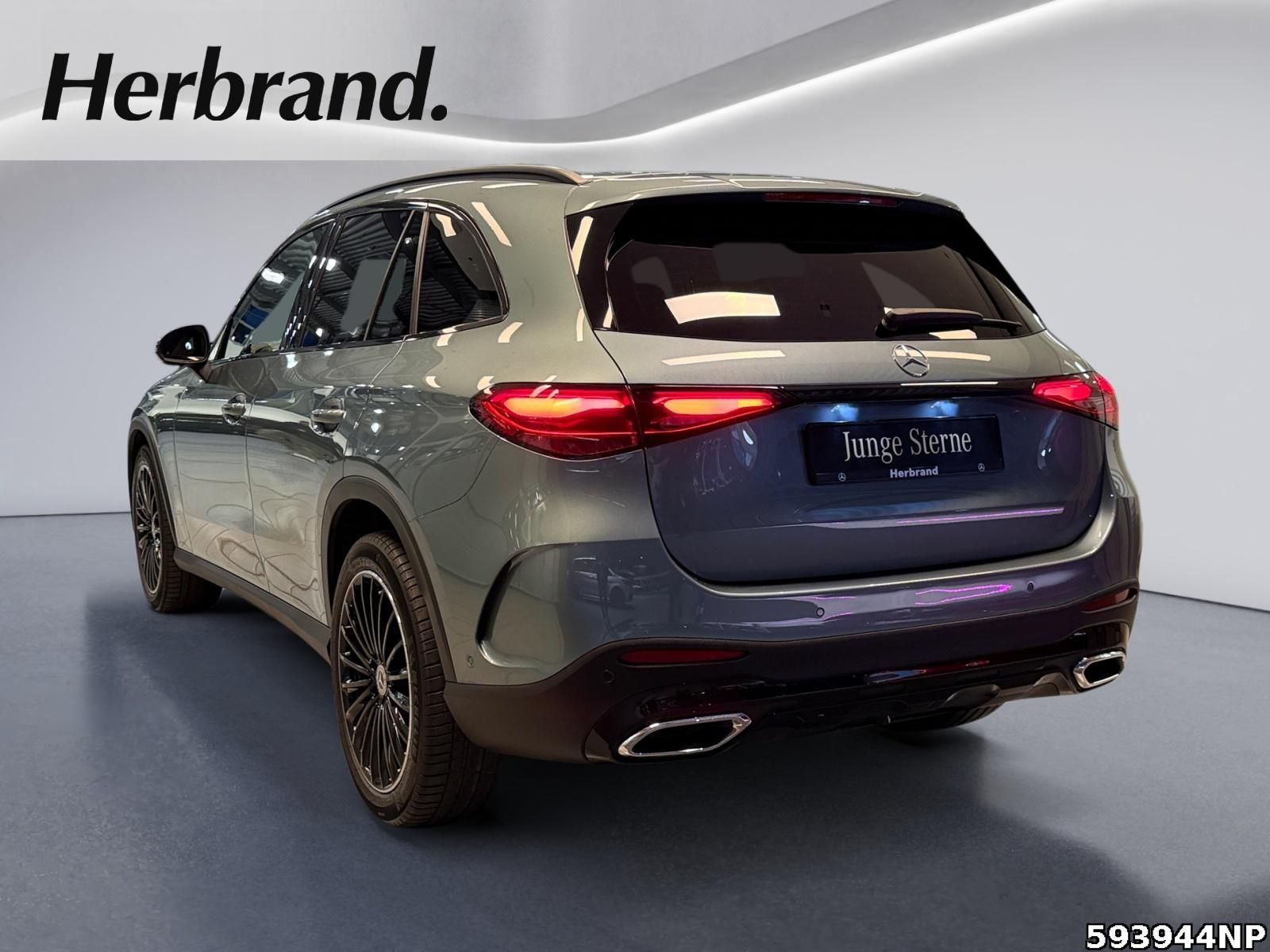 Mercedes-Benz GLC 300 4M AMG Night Pano AHK 360° DISTRONIC 20"