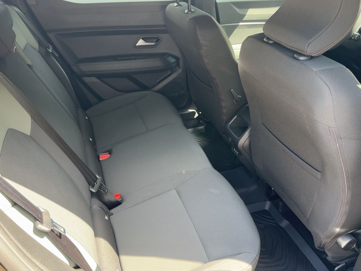Dacia Duster E-TECH Hybrid 140 Extreme - Samsaru's Car Outlet