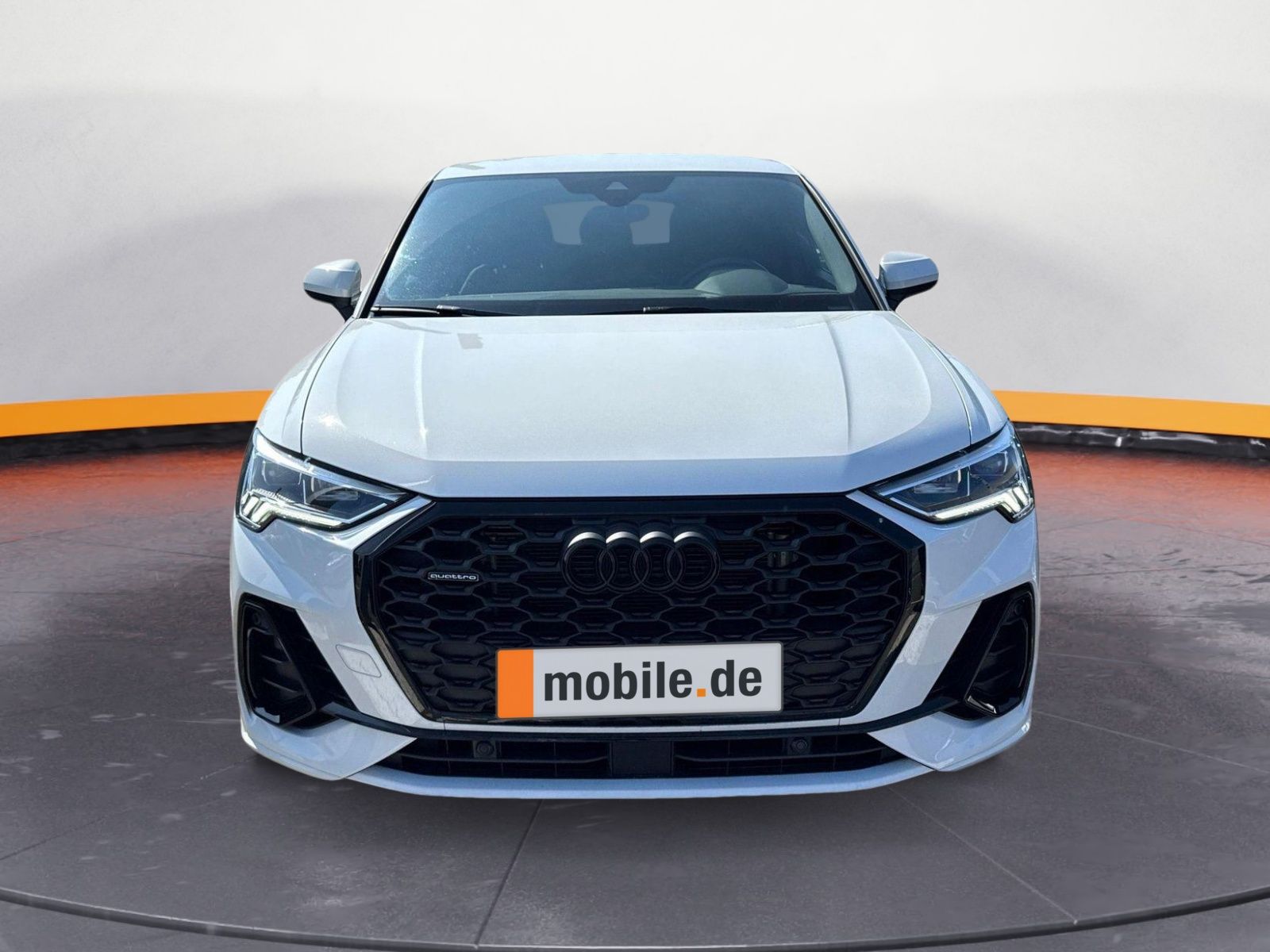 Audi Q3 Sportback 40 TFSI quattro S line - Samsaru's Car Outlet