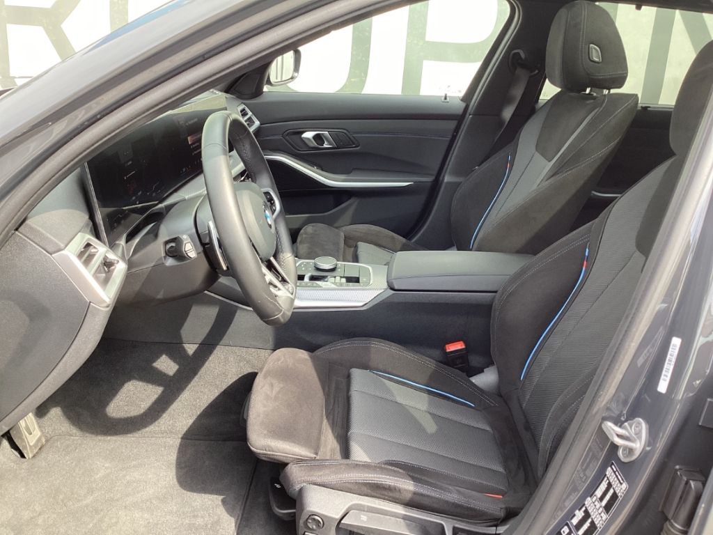 BMW 330 i xDrive Tour M-Sport Pano AHK 19''SRneu HUD