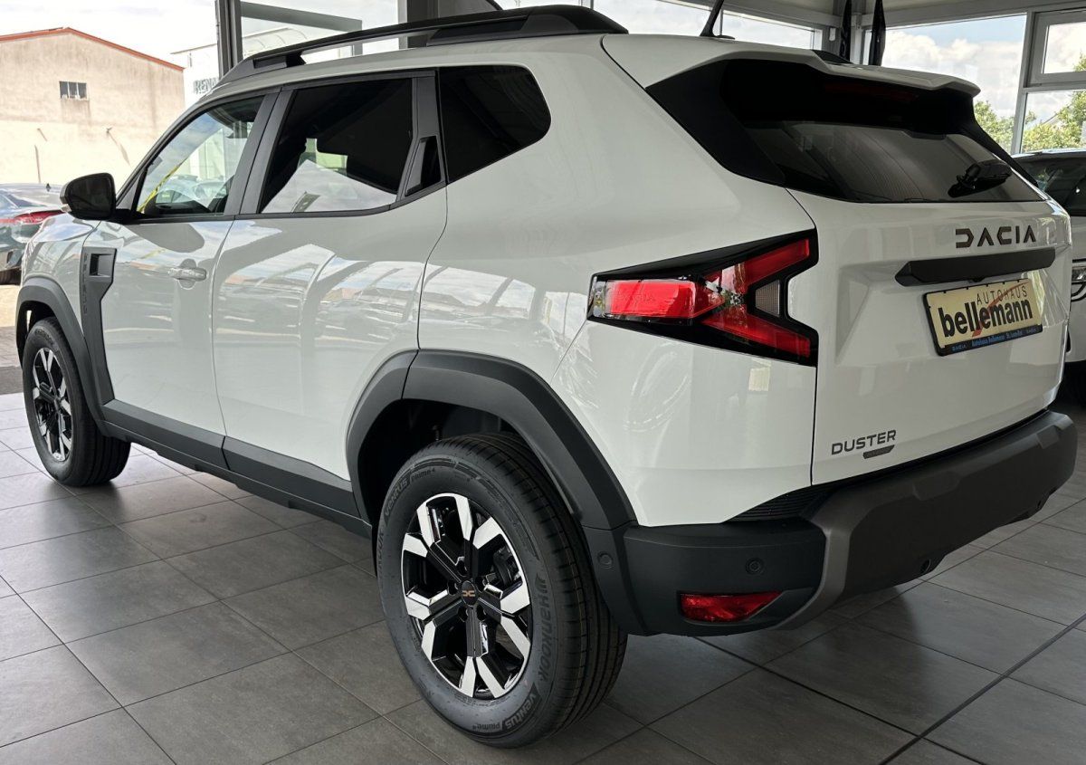 Dacia Duster III Extreme Hybrid 140 - Samsaru's Car Outlet