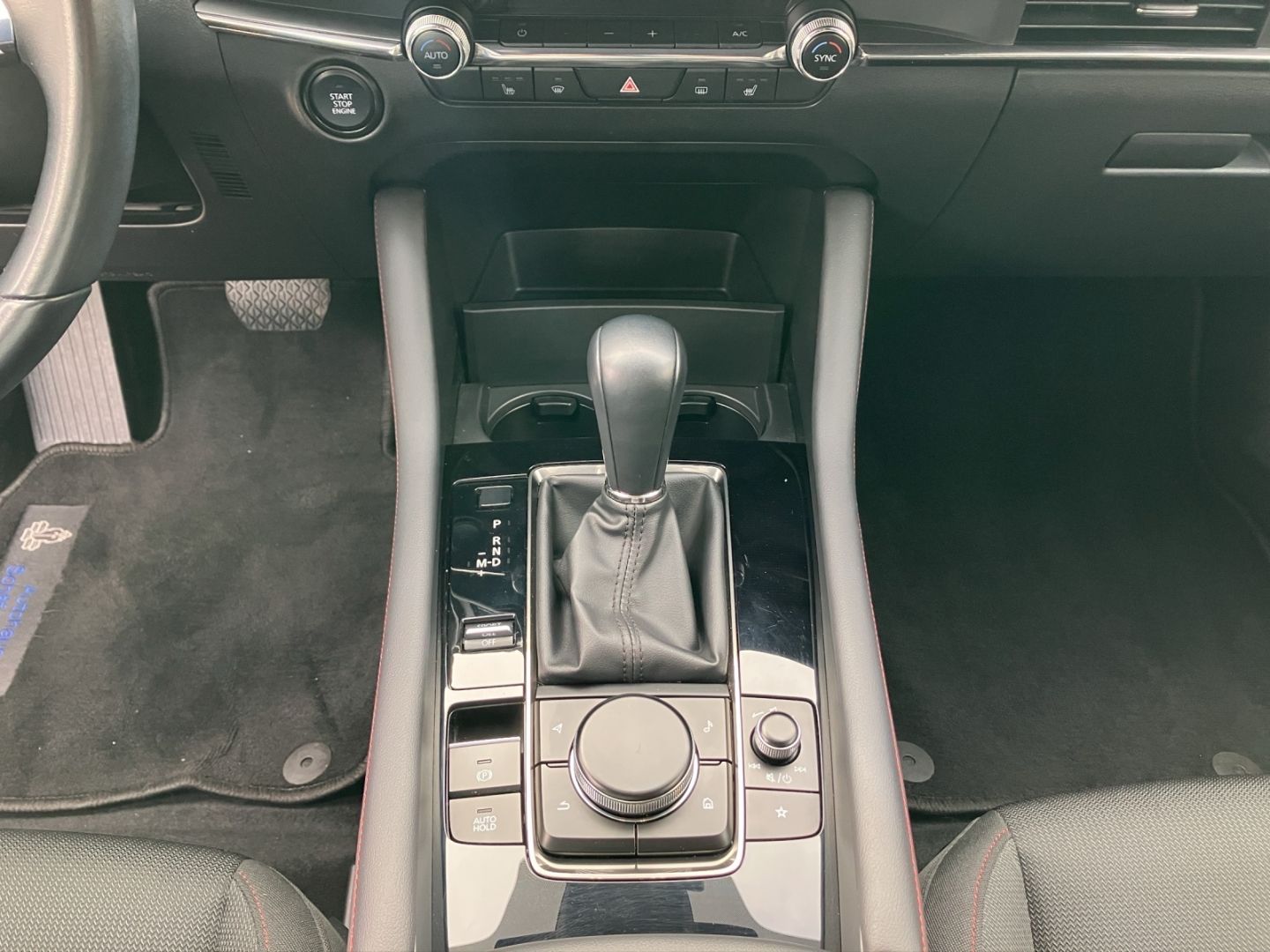 Mazda 3 SKYACTIV-G SOMO HOMURA+GJ-RÄDER !!