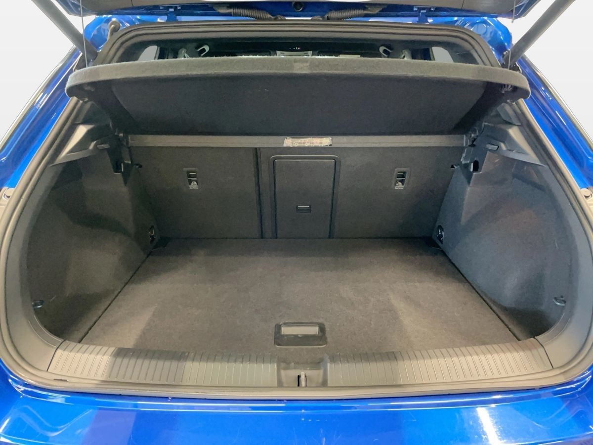 Volkswagen T-ROC R-line Sport 2.0 TDI DSG - Samsaru's Car Outlet